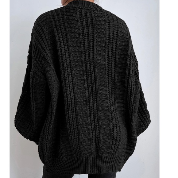 Cozy Solid Chunky cable Knit Button down Oversized Cardigan - Picture 7 of 8
